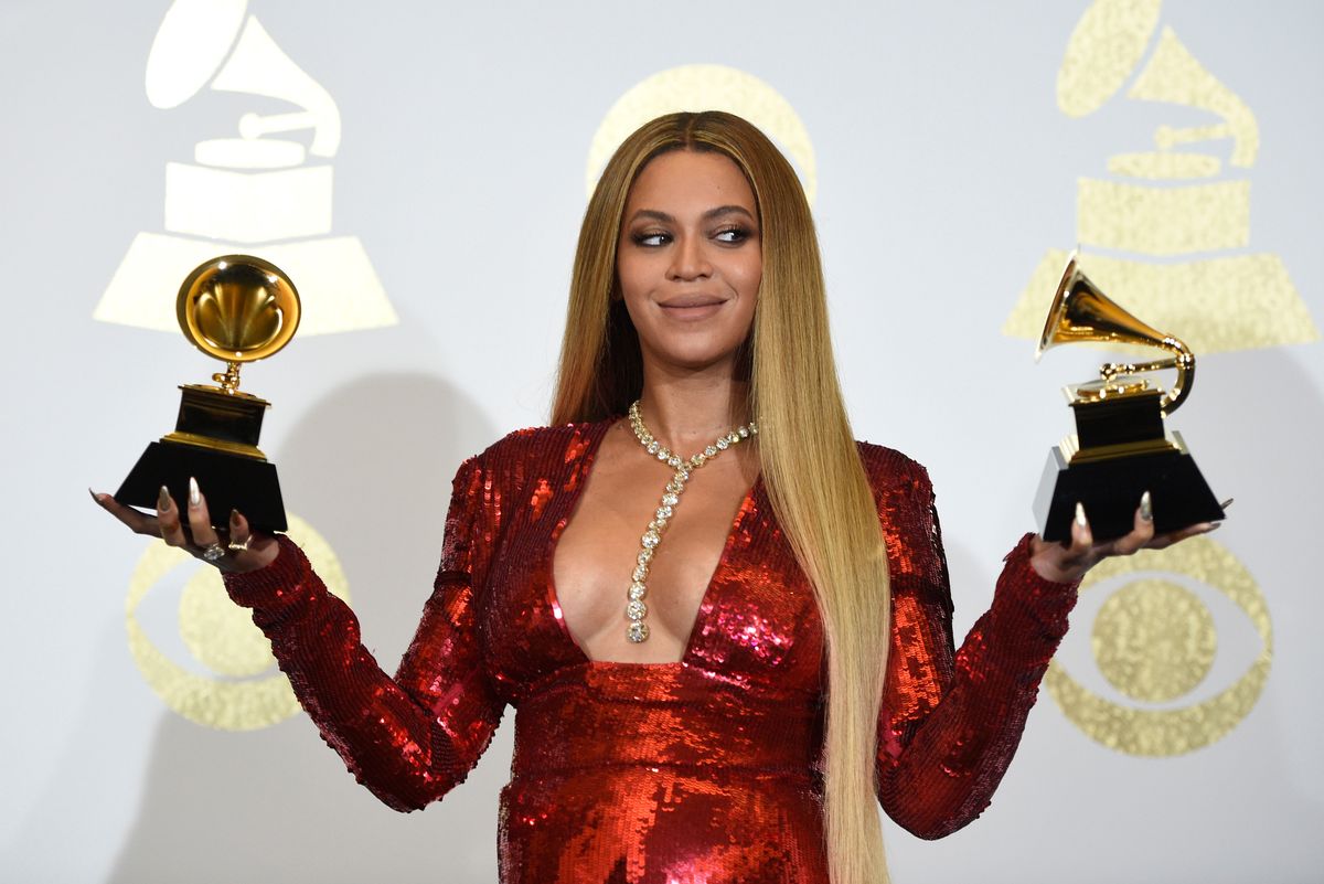 Wer hat die meisten Grammys gewonnen? Beyonce ist Top 3, aber Nr. 1 könnte Sie überraschen!
