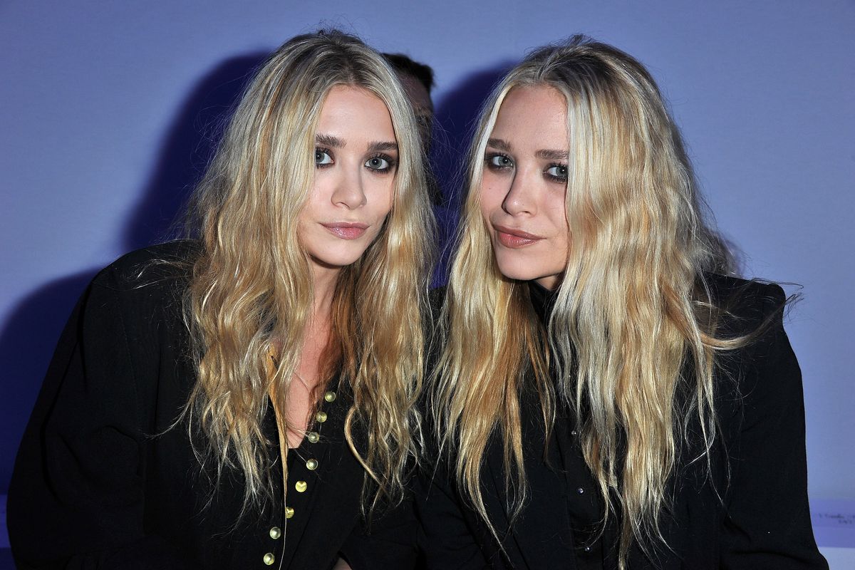 Olsen Twins Ketisuitsetajad Nende Hullumeelse Sigaretihulluse Sees Muud